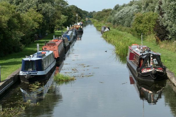 Day trips from London Barge ride